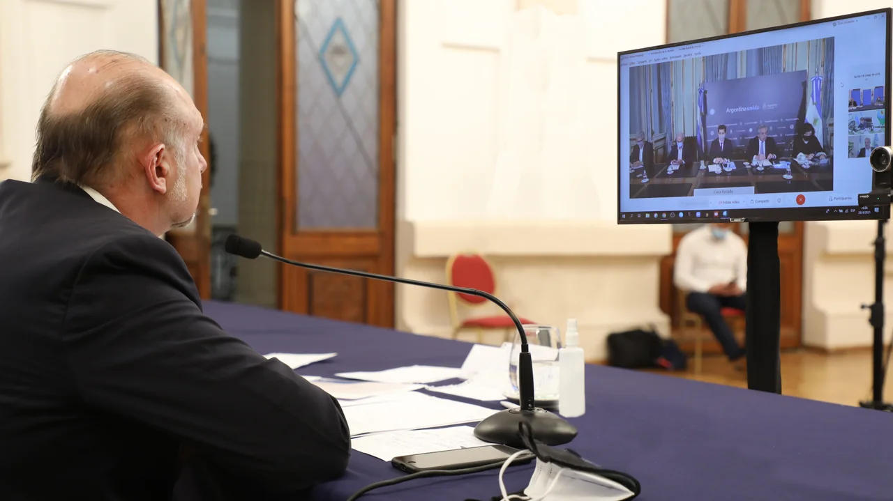 Perotti detalló la crítica situación a Fernández y le pidió liberar la TV del clásico