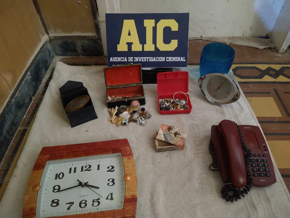 Allanamiento y detención por un caso de escruche