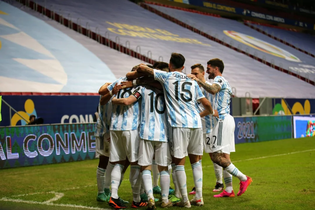 Los de Scaloni tienen a Paraguay a un punto, por lo que tienen que ganar.