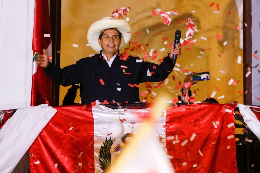 Perú: un mes y medio después del balotaje, Castillo fue proclamado presidente