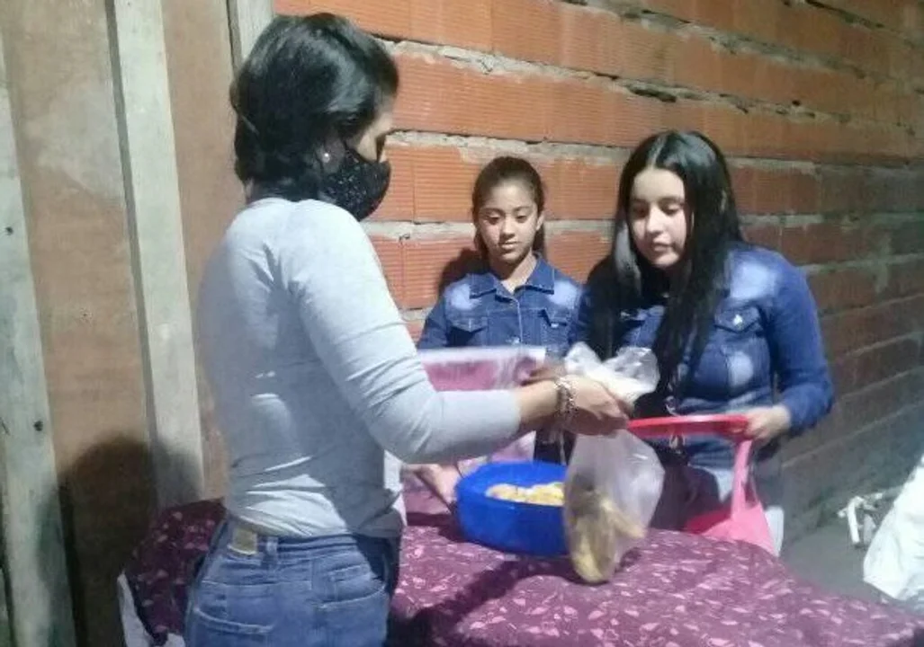 La organización LIO atiende 15 comedores comunitarios y merenderos.