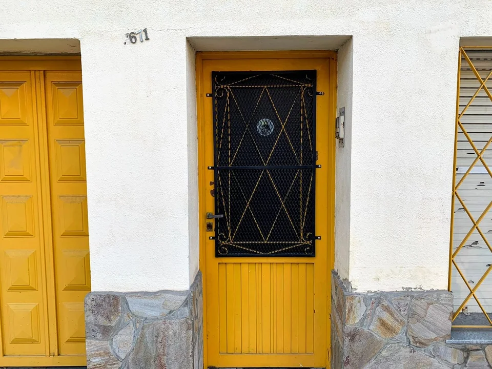 ¿Parricidio?: 20 puñaladas, quemaduras y tres días en un ropero