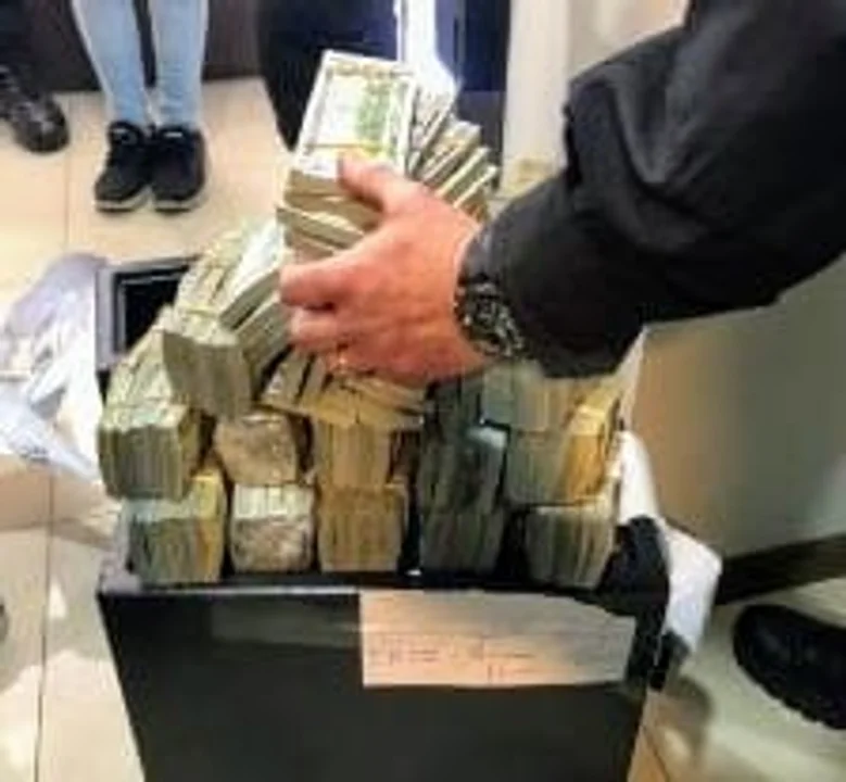 Parte del dinero secuestrado por la PSA.