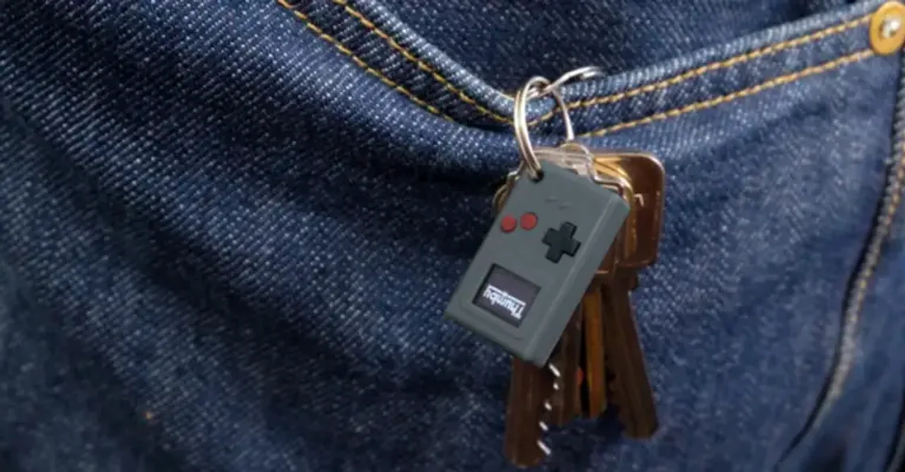 Thumby: un llavero-consola funcional de 3 cm que viene con 5 videojuegos