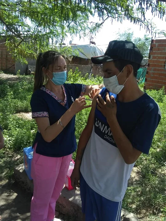 En Casilda ya se vacuna casa por casa