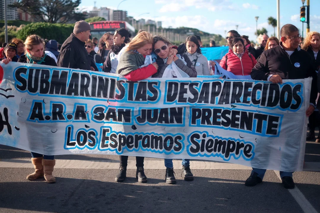 Familiares piden que no haya convocatoria política durante la declaración de Macri