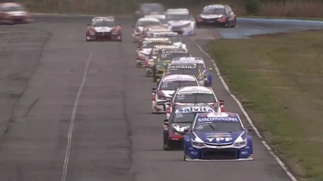 Llaver se quedó con la penúltima final de la temporada del Súper TC 2000