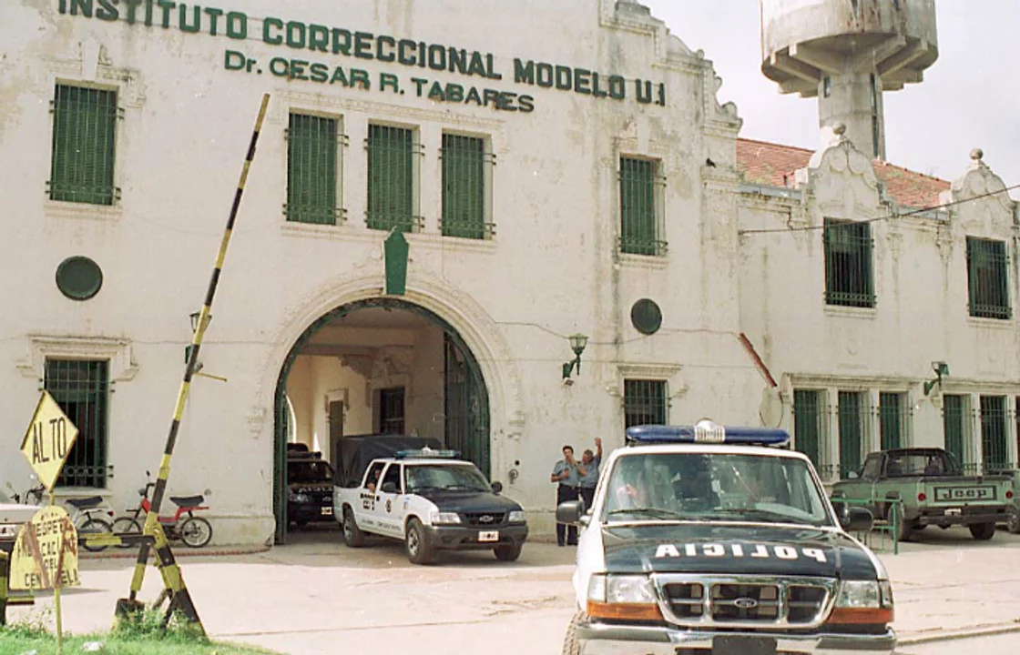 Fue asesinado a puñaladas, un detenido en Coronda