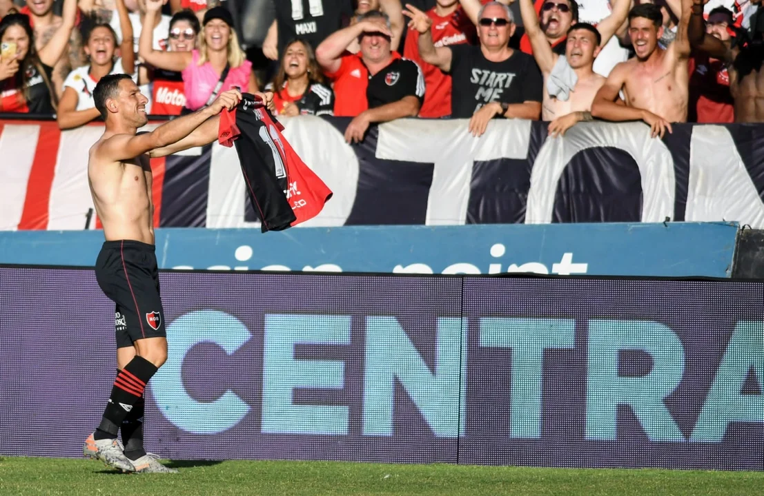 Maxi Rodríguez entró, le dio la victoria a Newell's y desató la locura leprosa