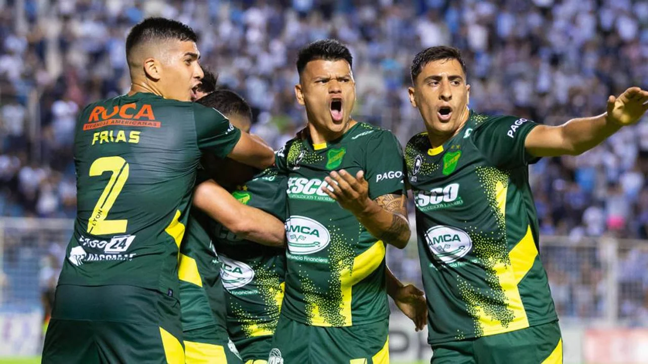 Defensa venció a Lanús y terminó siendo el subcampeón
