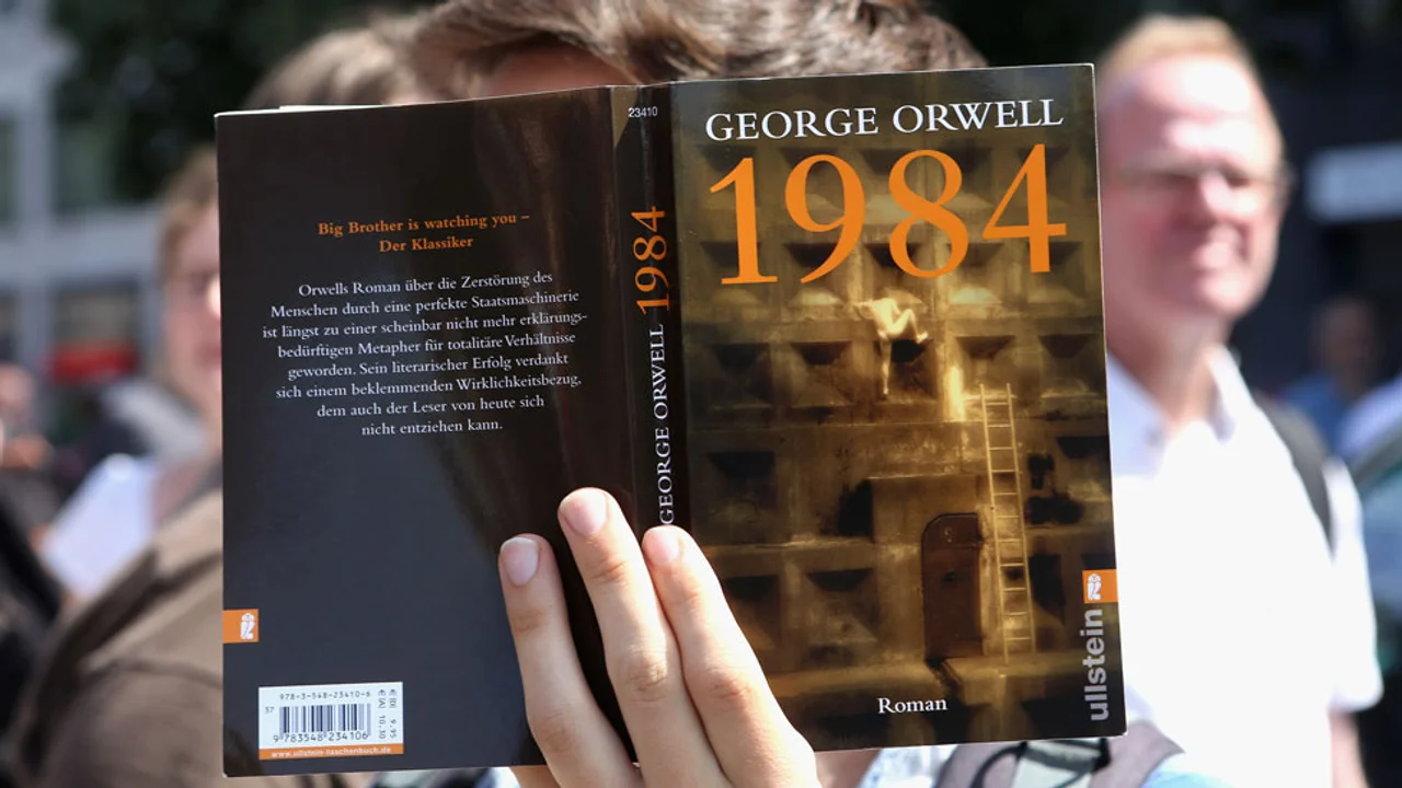 La clásica distopía orwelliana "1984" tendrá una nueva versión en clave de género