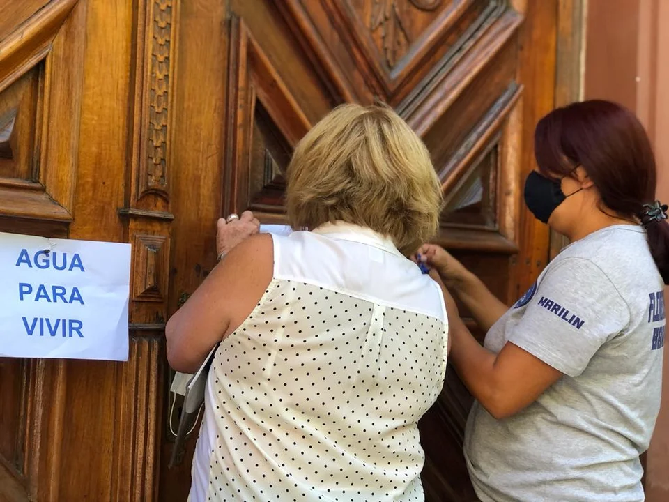 El reclamo de los vecinos, en el Palacio de los Leones.