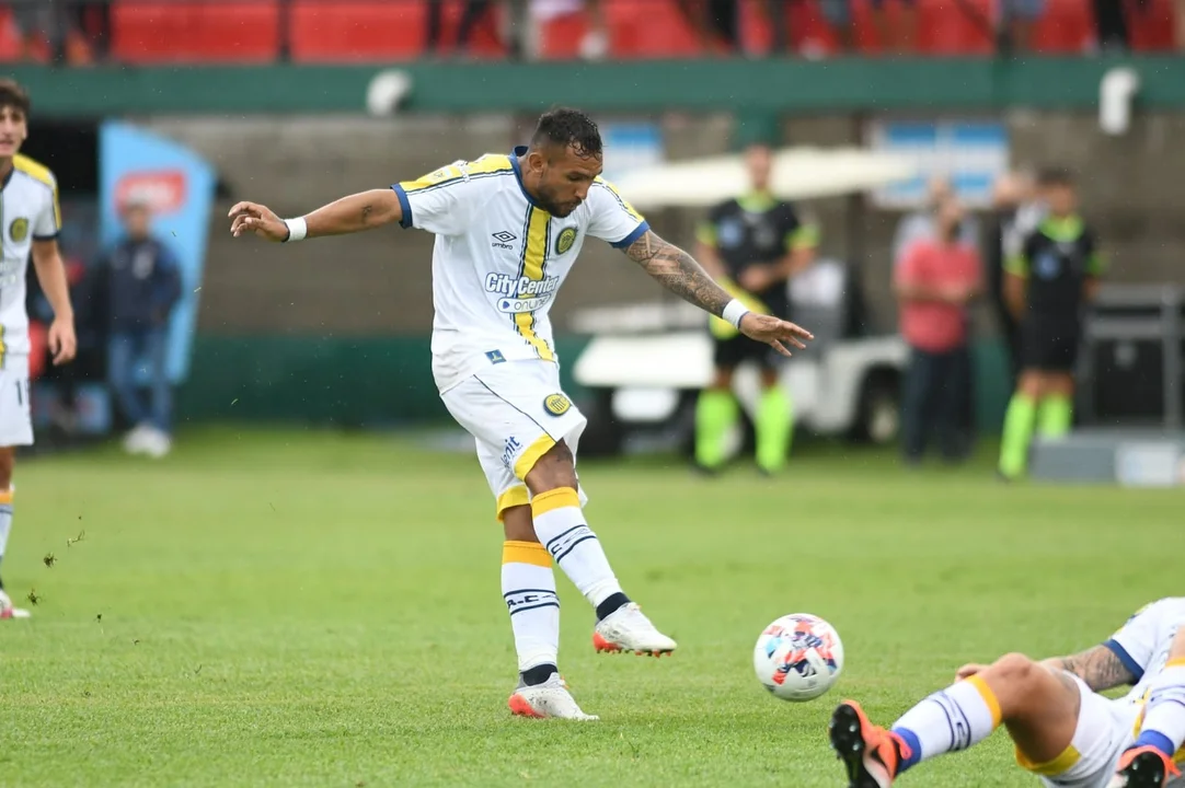 A Central le cobraron un offside polémico y empató con Arsenal en Sarandí