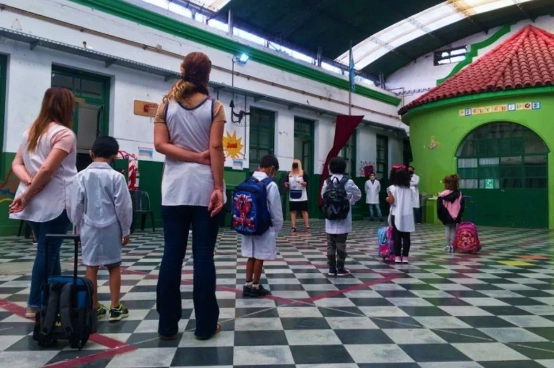 Ofrecen menos que la paritaria nacional y los docentes no están conformes
