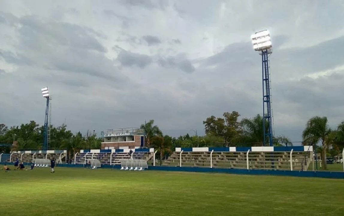 Se jugó el partido adelantado de la primera fecha de la LCF