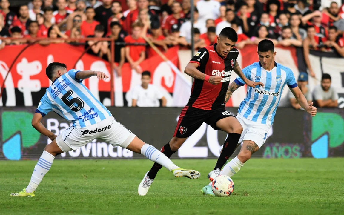 Nico Castro: "Ahora pensaremos en Sarmiento, ya nos tocará pensar en el Clásico"