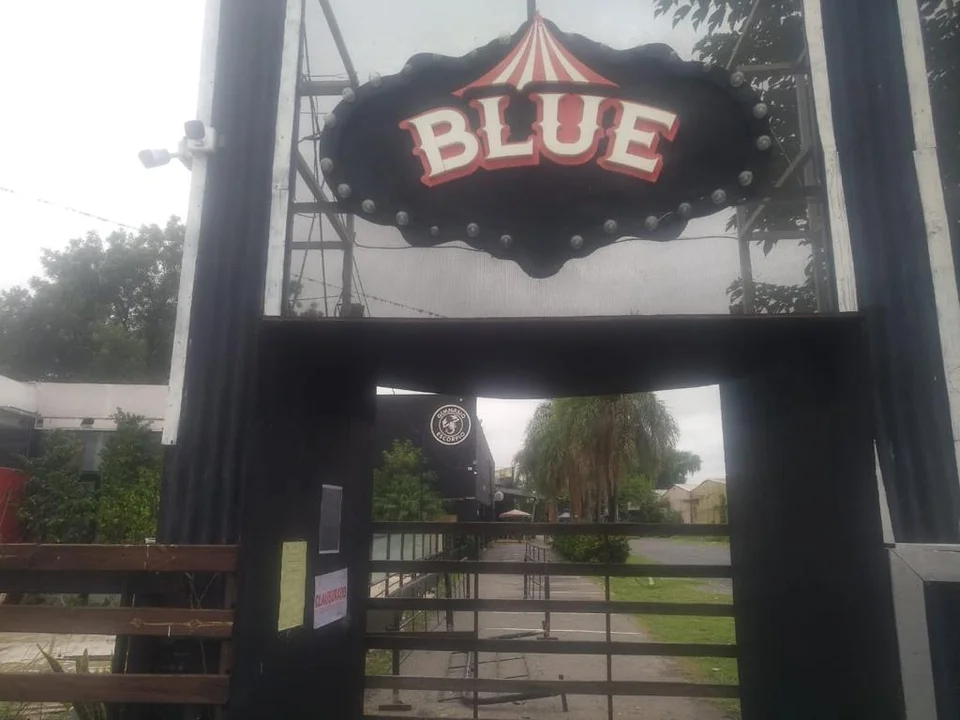 Clausuraron un boliche de La Florida por incumplir con la capacidad máxima