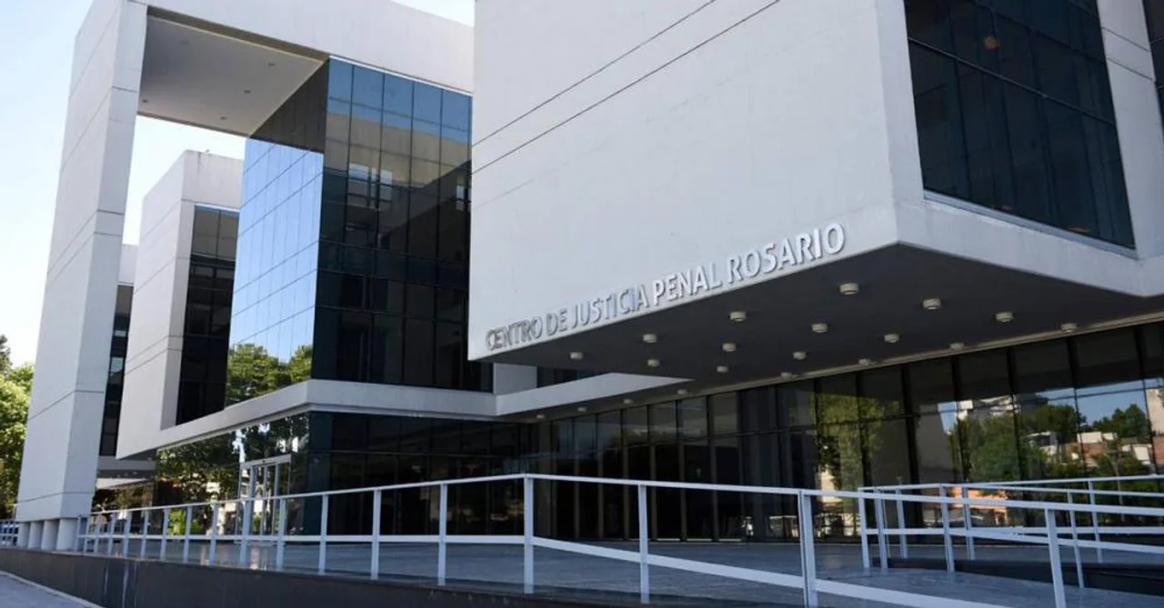 Imputan por siete "golpes comando" a una banda que se alzó con 20 millones de pesos