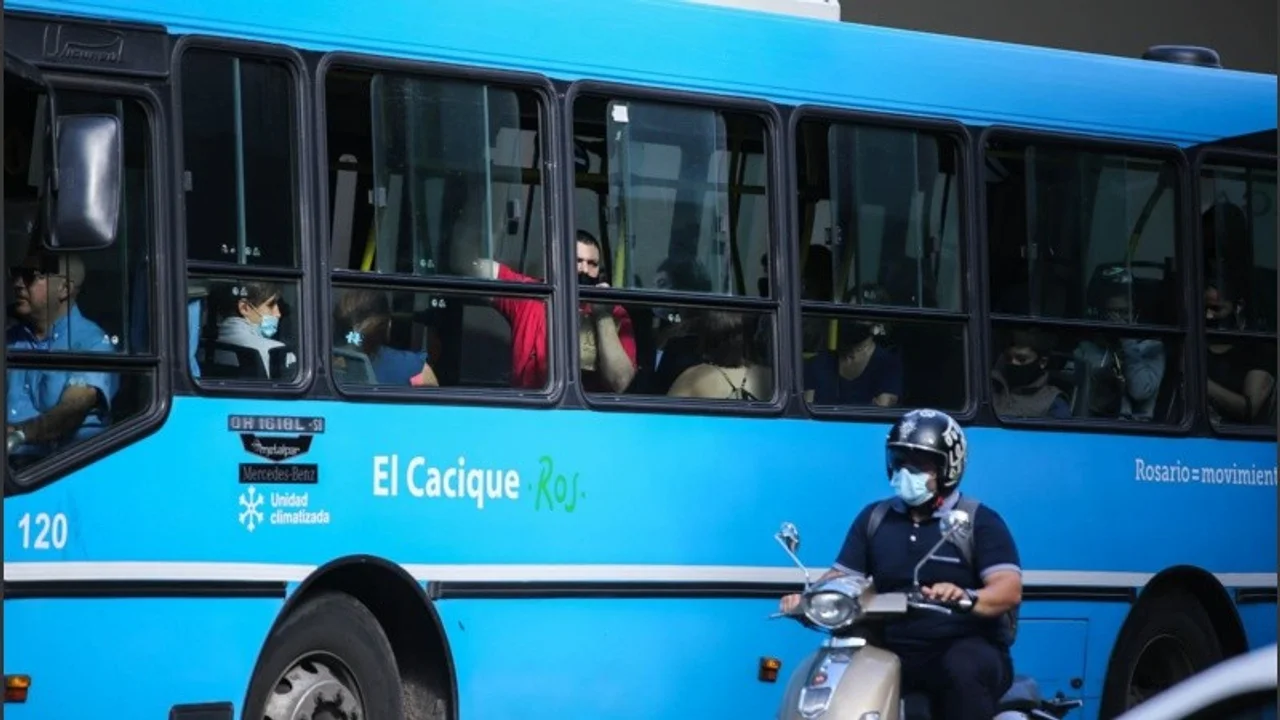 El ataque fue contra la línea 138/139 de la empresa El Cacique. 