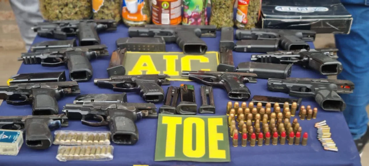 Prisión preventiva para el policía acusado de sustraer 10 armas y 107 municiones