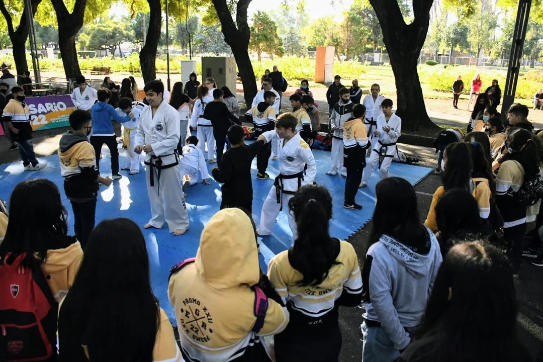 Deporte recreativo en la jornada inaugural. 
