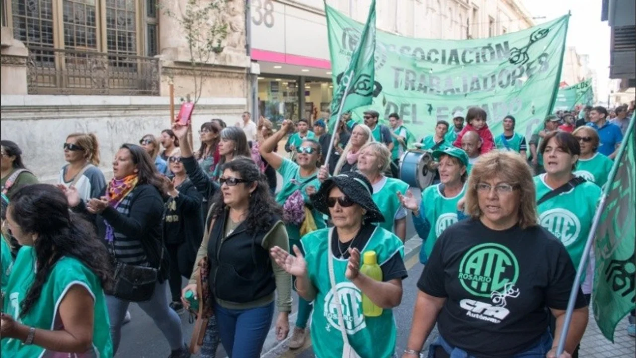 Gremios y organizaciones sociales unidos en un acto por el Día del Trabajador