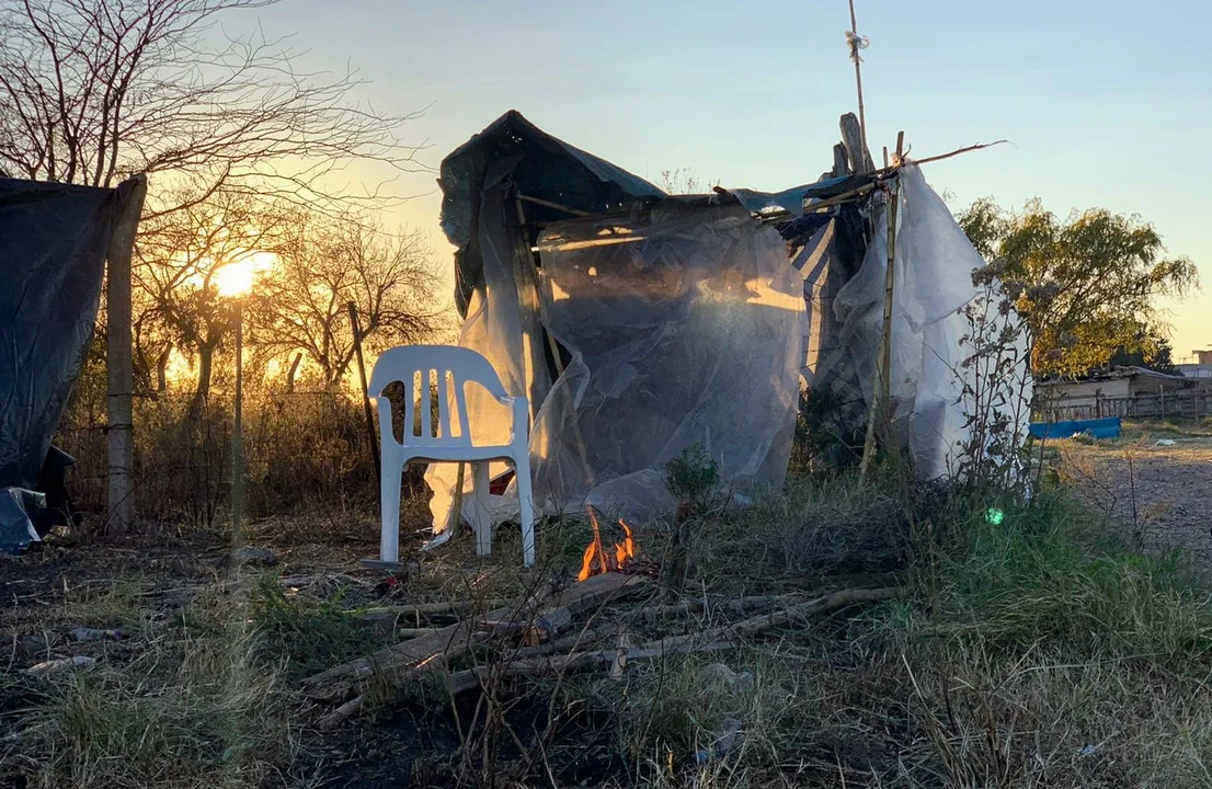 Familias sin techo volvieron a acampar en el sitio de toma. (RosarioPlus)