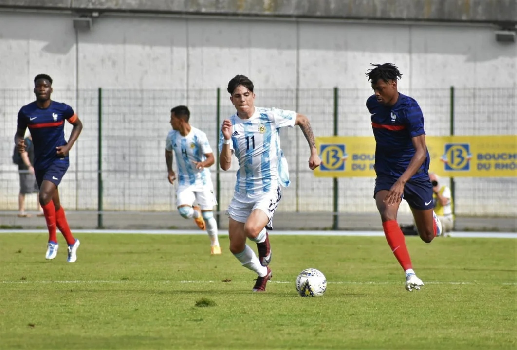 El seleccionado Sub 20 cayó por 6 a 2 ante Francia en Toulón