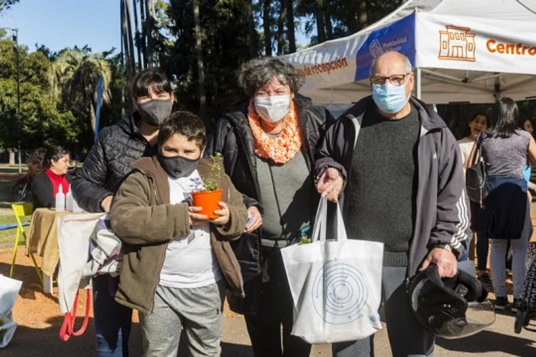 La actividad Canjeamos tus Reciclables llega al Distrito Oeste