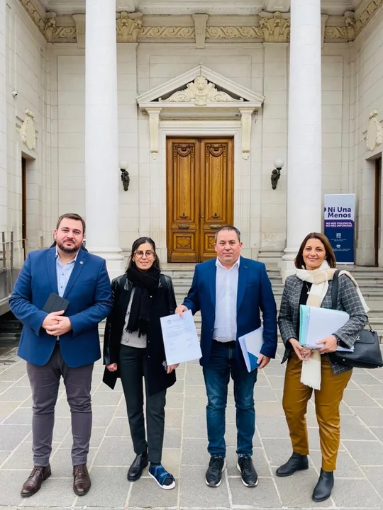 Celestes y Juntos por el cambio buscan prohibir el lenguaje inclusivo en Santa Fe