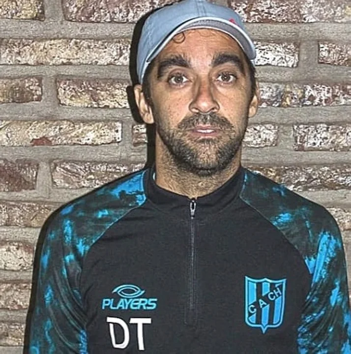 Pablo Casadei ya no es el entrenador de Atlético Chabás.