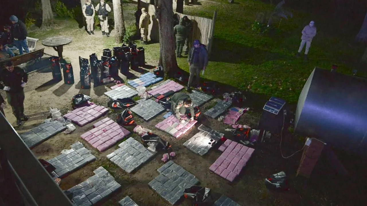 Secuestraron una tonelada y media de cocaína que viajó por el Paraná