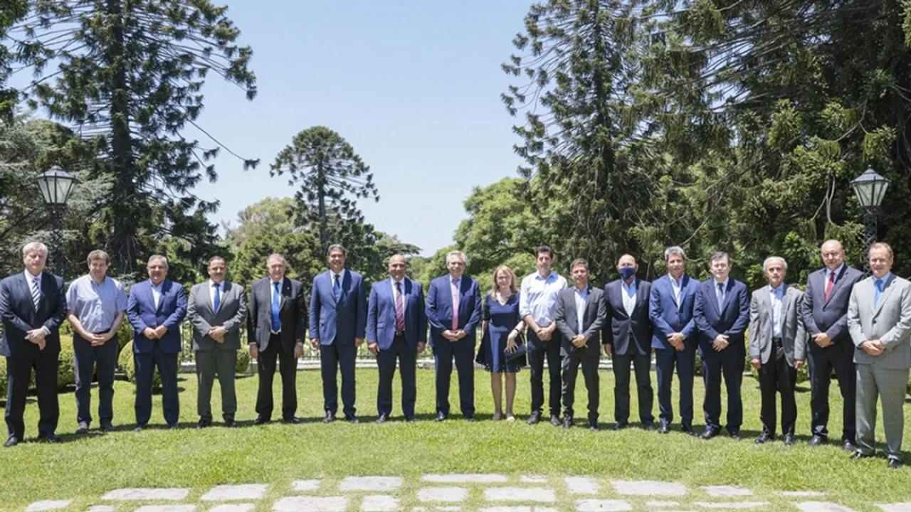 La Liga de Gobernadores pidió "mayor federalismo" en la toma de decisiones