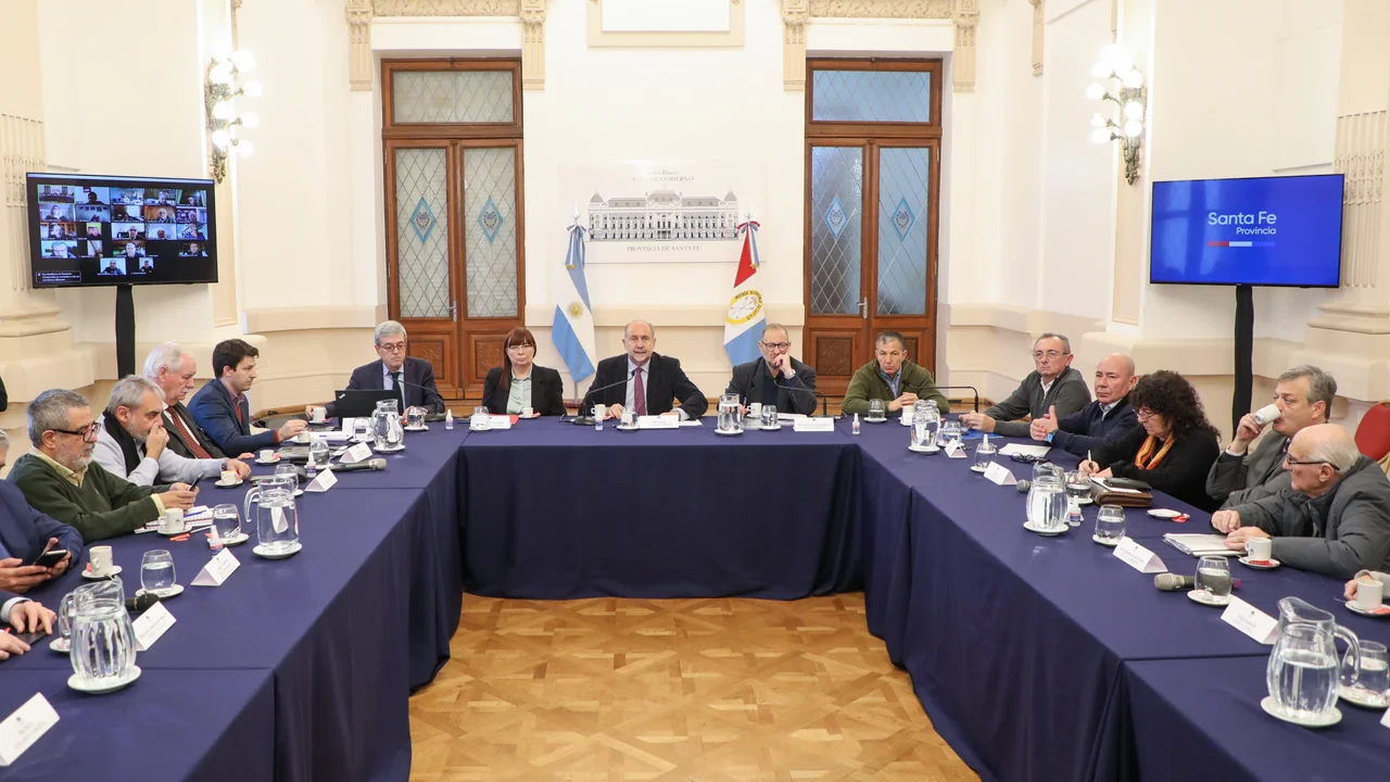Perotti dio más detalles del acuerdo y el miércoles recibe a legisladores