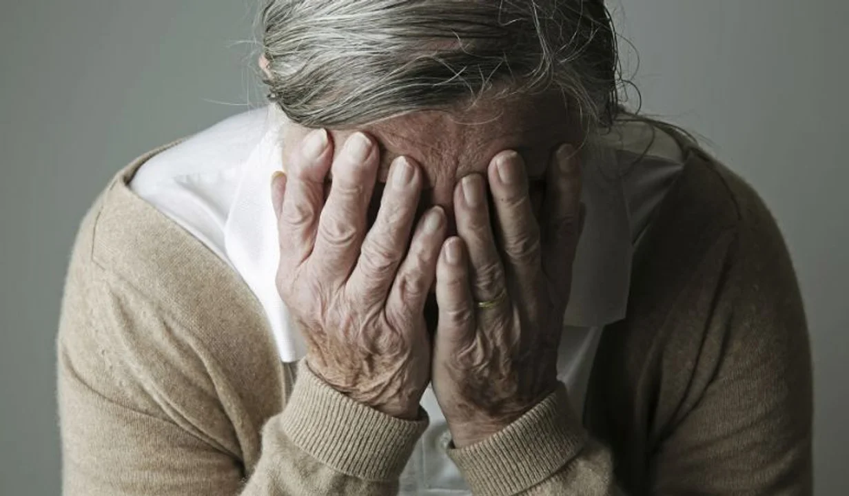 Maniataron a una adulta mayor en su vivienda y le robaron dinero en efectivo