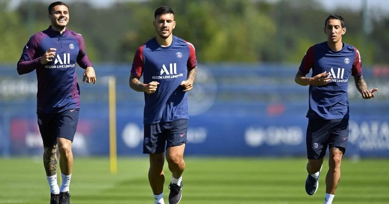 El nuevo DT del PSG pasó la escoba y limpió a dos argentinos