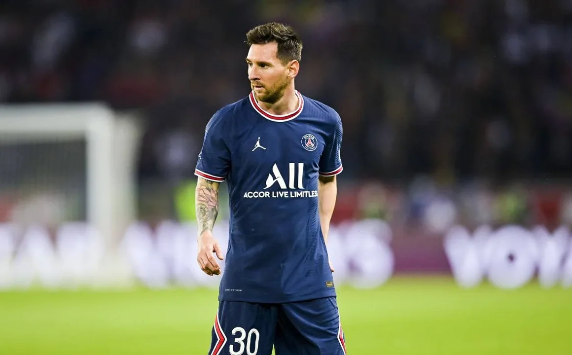 El PSG quiere renovarle el contrato a Messi