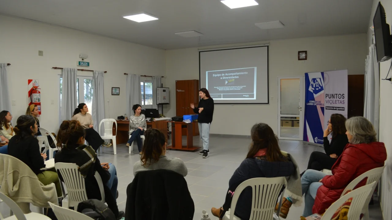 Provincia sigue formando y sensibilizando en cuestiones de género