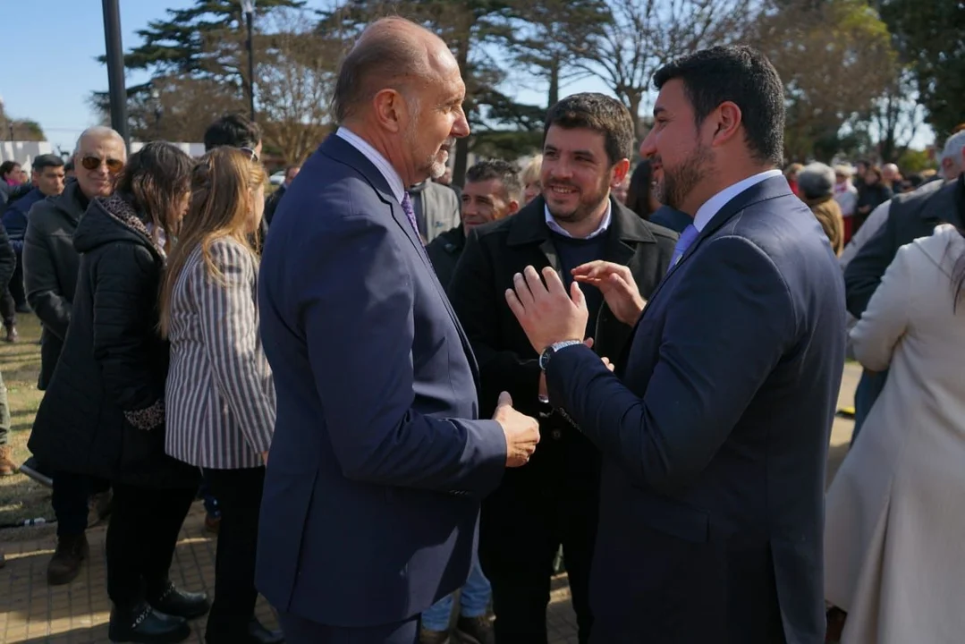 El gobernador y el diputado nacional, juntos en Venado Tuerto.