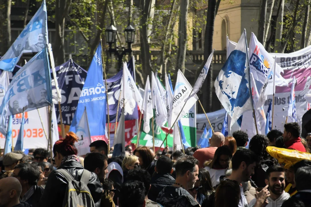 Masivo repudio popular al discurso de odio. (RosarioPlus)