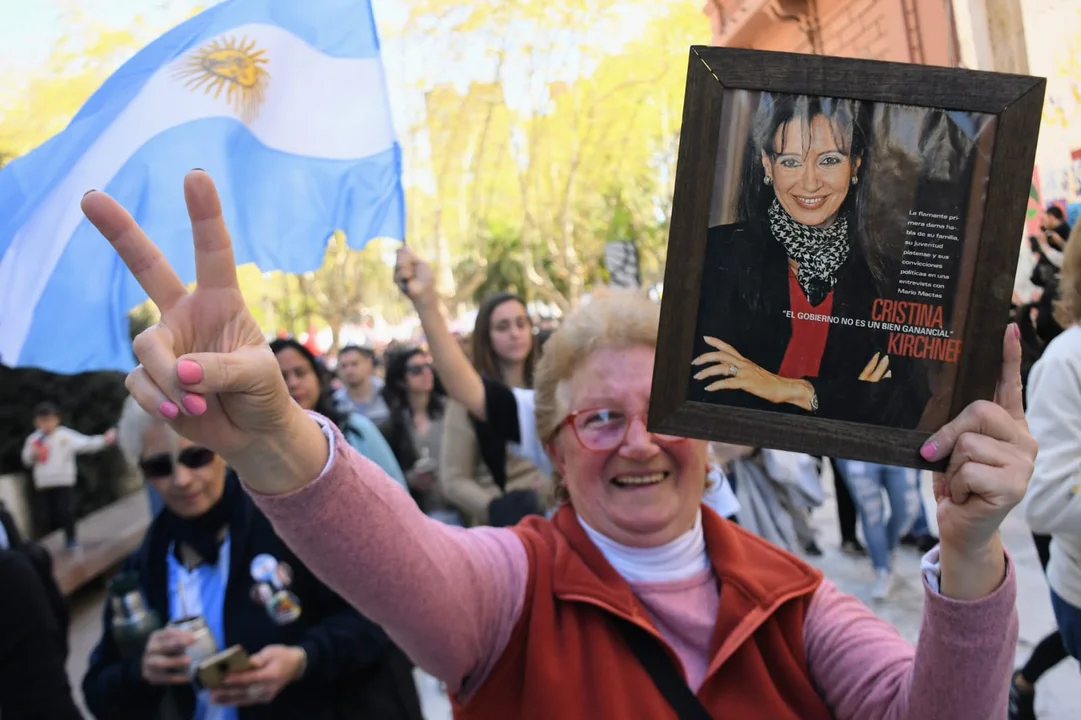 Masivo repudio popular al discurso de odio. (RosarioPlus)