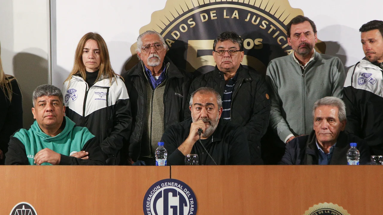 La CGT le pidió al gobierno que retire definitivamente el capítulo laboral del DNU