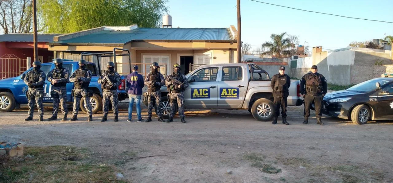 Le ofreció elementos robados a una empresa y la AIC lo detuvo