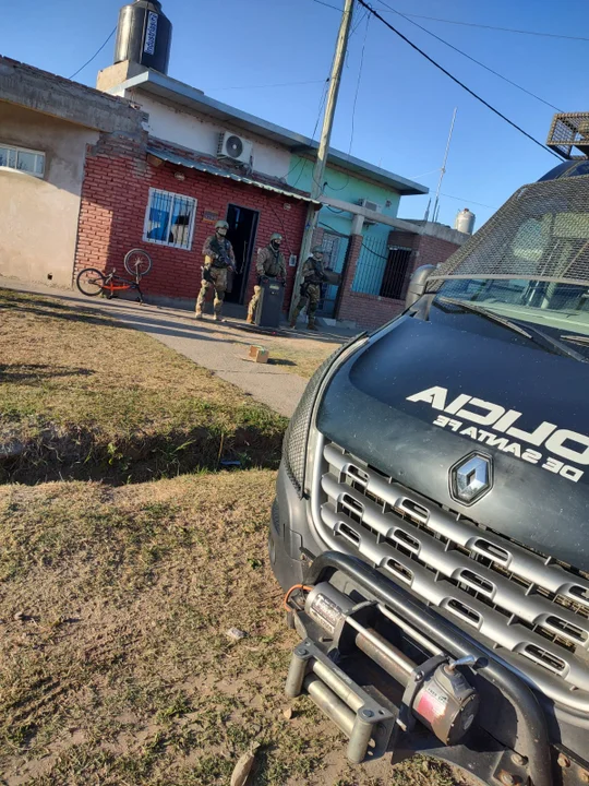 Múltiples allanamientos en Vía Honda y otros puntos conflictivos de la ciudad