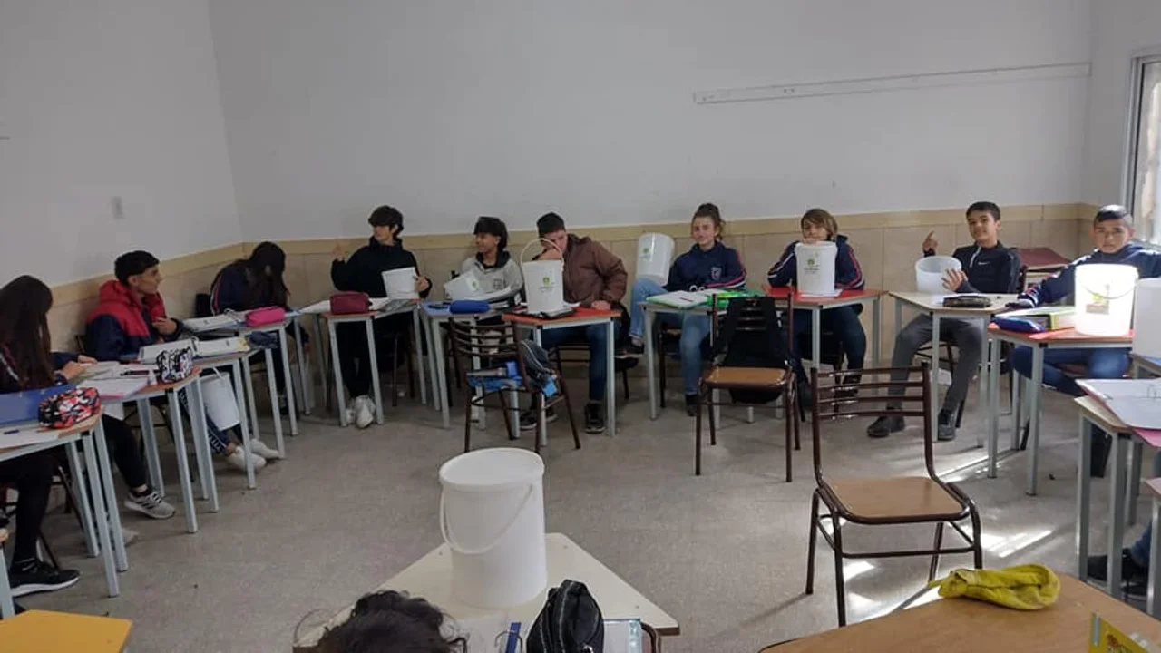 La Escuela Secundaria de Fuentes se suma al plan de compostaje