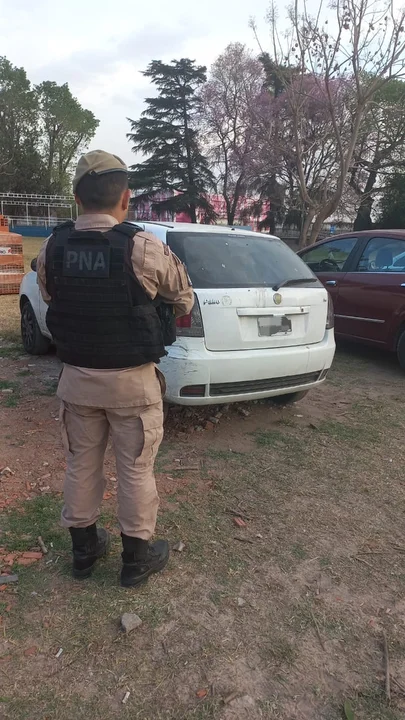 Prefectura detuvo a una mujer con 4 millones de pesos en el baúl de su auto