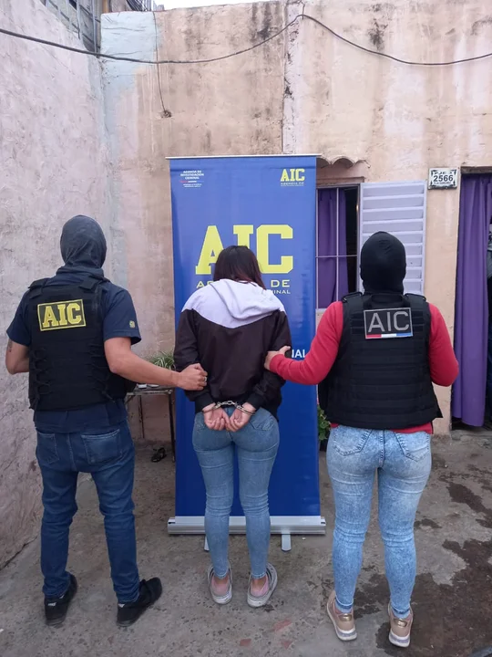 Detuvieron a la mujer que dejó los volantes con amenazas a los fiscales