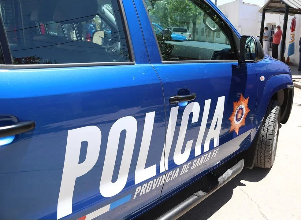 Dos mujeres en moto asesinaron a tiros a un joven en barrio San Lucía
