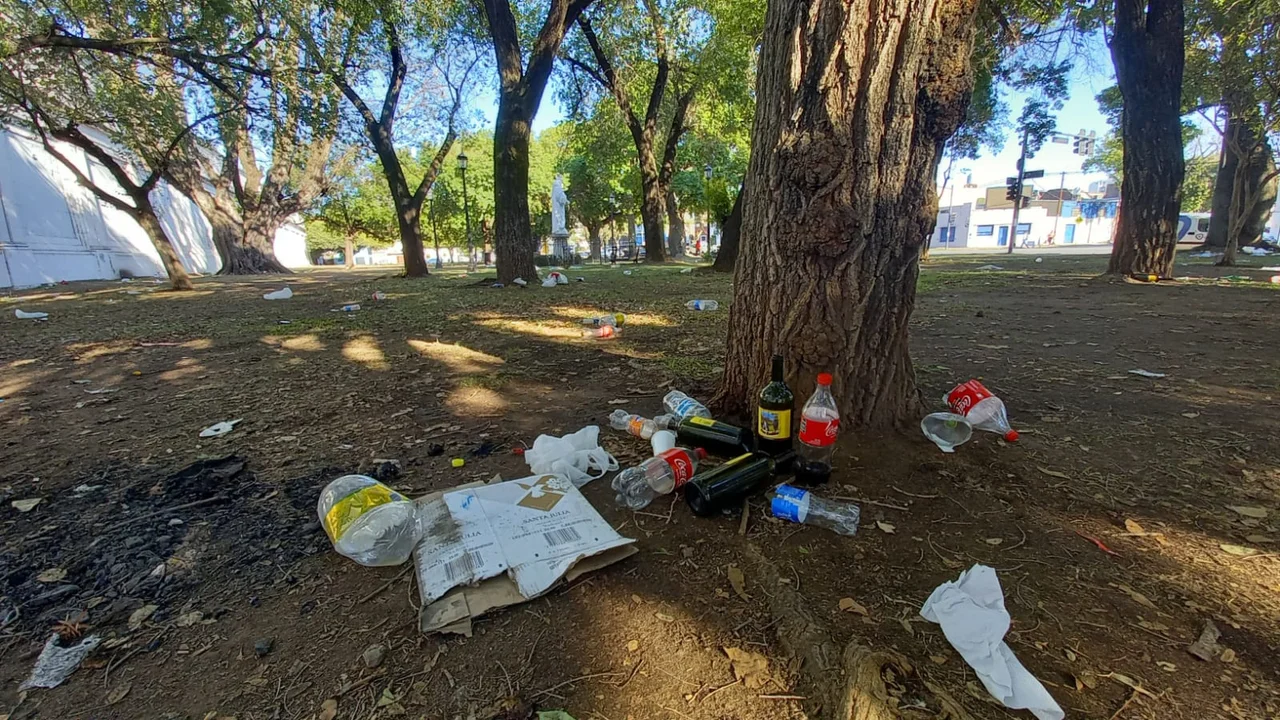 El municipio reprochó a la policía por los desmanes de hinchas en el Parque