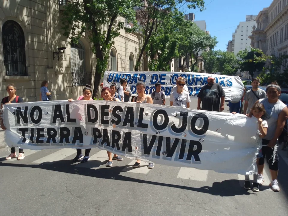 "Perotti es responsable de que aún no podamos tener una vivienda digna"